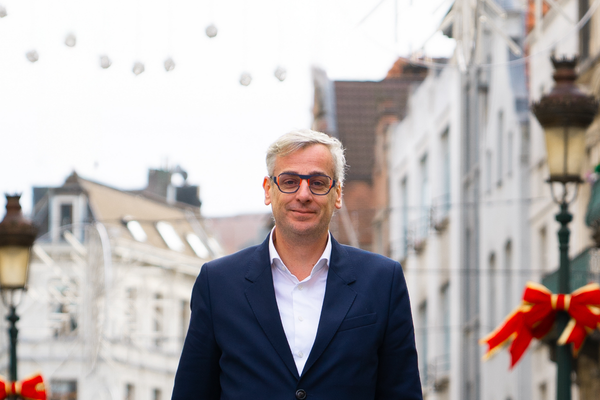 Dirk verlaagt de personenbelasting in Brussel