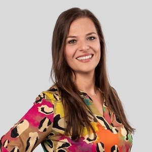 Kelly Issaris
